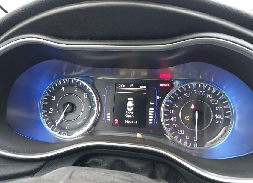 Photo 7 of 2016 Chrysler 200 LIMITED (VIN 1C3CCCAB6GN131537)