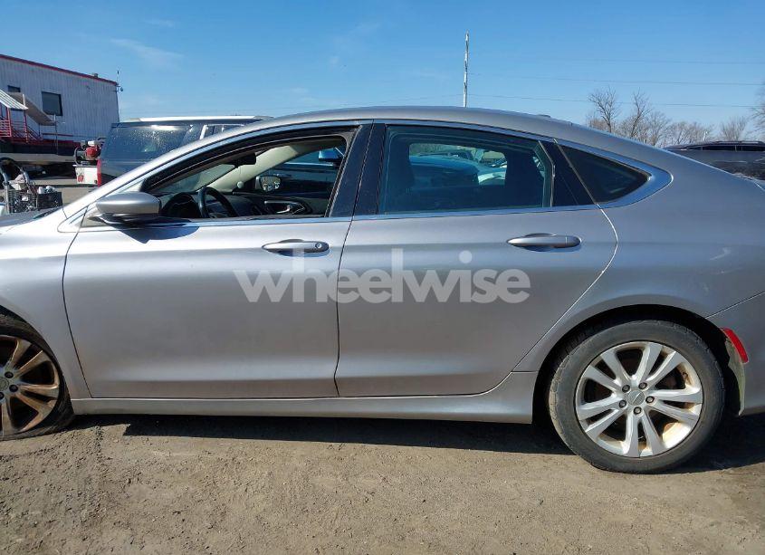 Photo 14 of 2016 Chrysler 200 LIMITED (VIN 1C3CCCAB6GN136446)
