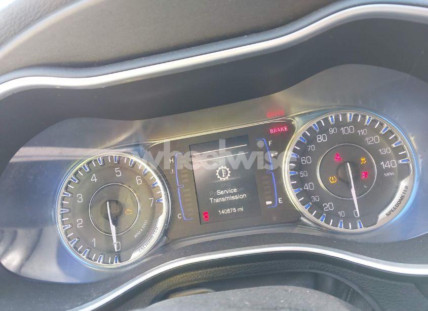 Photo 7 of 2016 Chrysler 200 LIMITED (VIN 1C3CCCAB6GN136446)