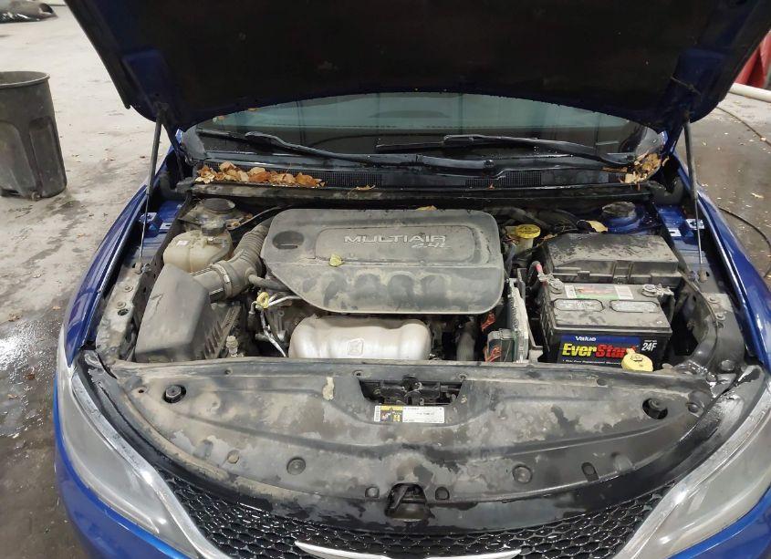 Photo 10 of 2016 Chrysler 200 LIMITED (VIN 1C3CCCAB6GN143235)