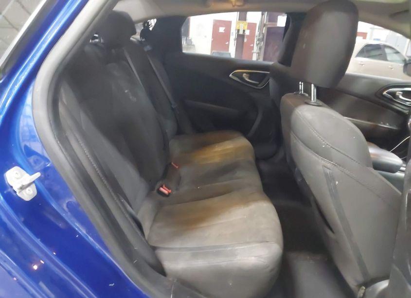 Photo 8 of 2016 Chrysler 200 LIMITED (VIN 1C3CCCAB6GN143235)