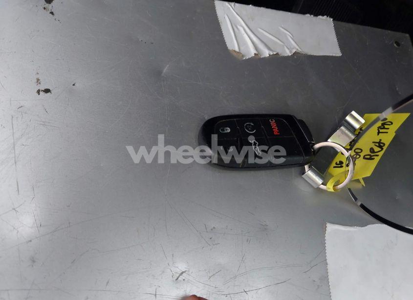 Photo 11 of 2016 Chrysler 200 LIMITED PLATINUM (VIN 1C3CCCAB6GN189521)