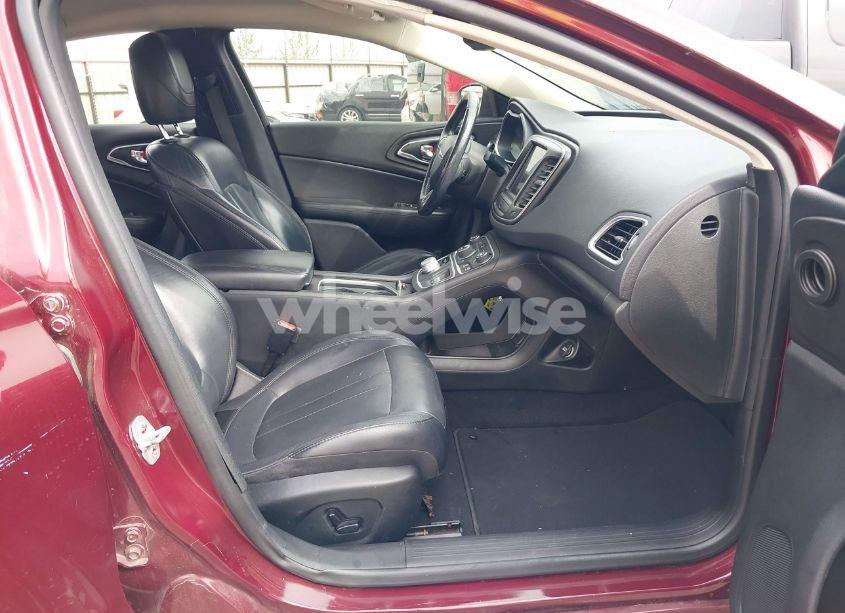 Photo 5 of 2016 Chrysler 200 LIMITED PLATINUM (VIN 1C3CCCAB6GN189521)