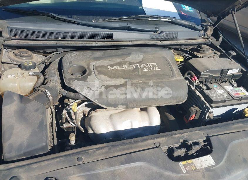 Photo 10 of 2015 Chrysler 200 LIMITED (VIN 1C3CCCAB7FN504552)