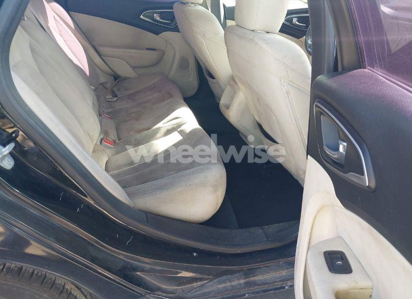 Photo 8 of 2015 Chrysler 200 LIMITED (VIN 1C3CCCAB7FN504552)