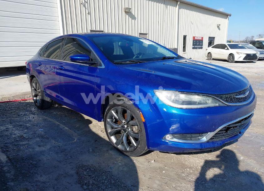 2015 Chrysler 200 LIMITED (VIN 1C3CCCAB7FN507645) main photo