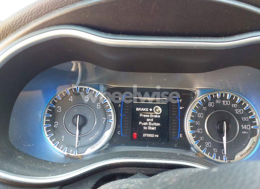 Photo 7 of 2015 Chrysler 200 LIMITED (VIN 1C3CCCAB7FN546882)