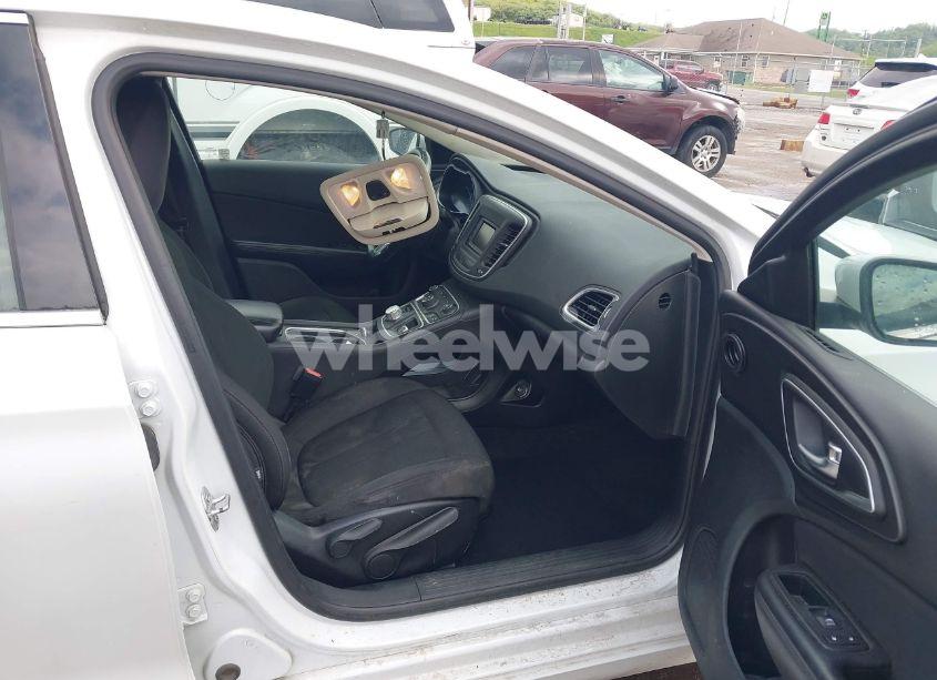 Photo 5 of 2015 Chrysler 200 LIMITED (VIN 1C3CCCAB7FN555436)