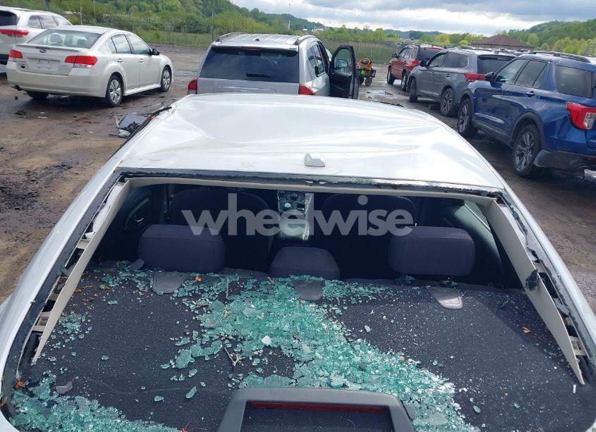 Photo 6 of 2015 Chrysler 200 LIMITED (VIN 1C3CCCAB7FN555436)