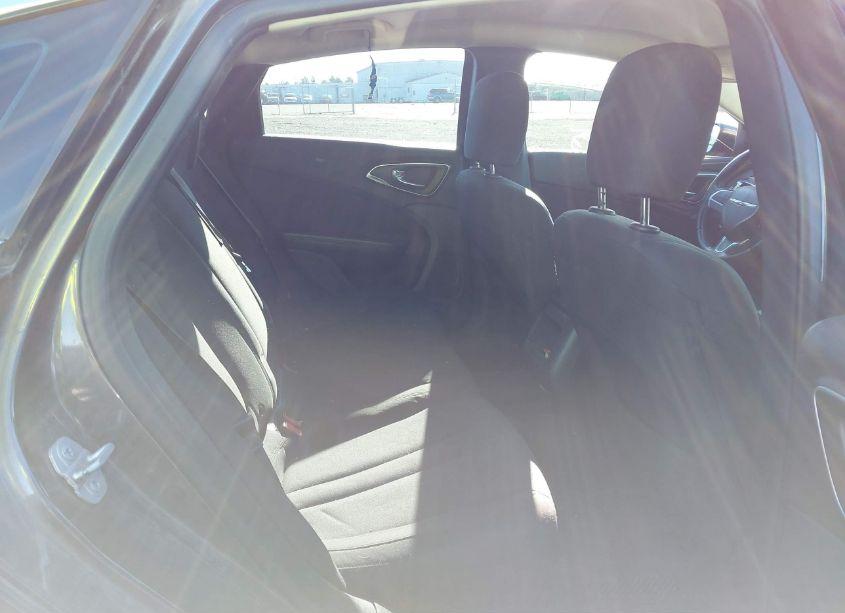 Photo 8 of 2015 Chrysler 200 LIMITED (VIN 1C3CCCAB7FN555887)