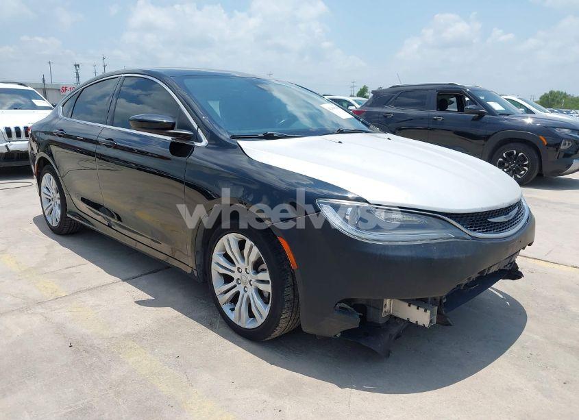 2015 Chrysler 200 LIMITED (VIN 1C3CCCAB7FN556201) main photo