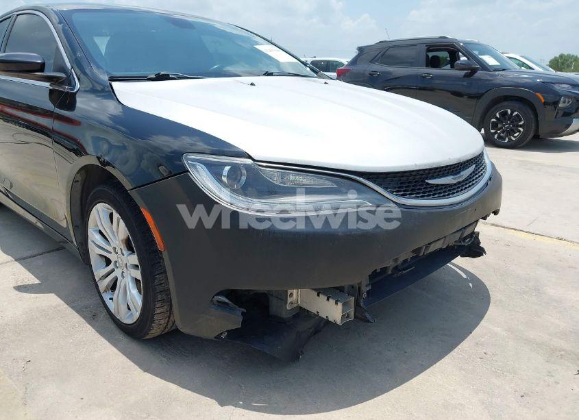 Photo 17 of 2015 Chrysler 200 LIMITED (VIN 1C3CCCAB7FN556201)