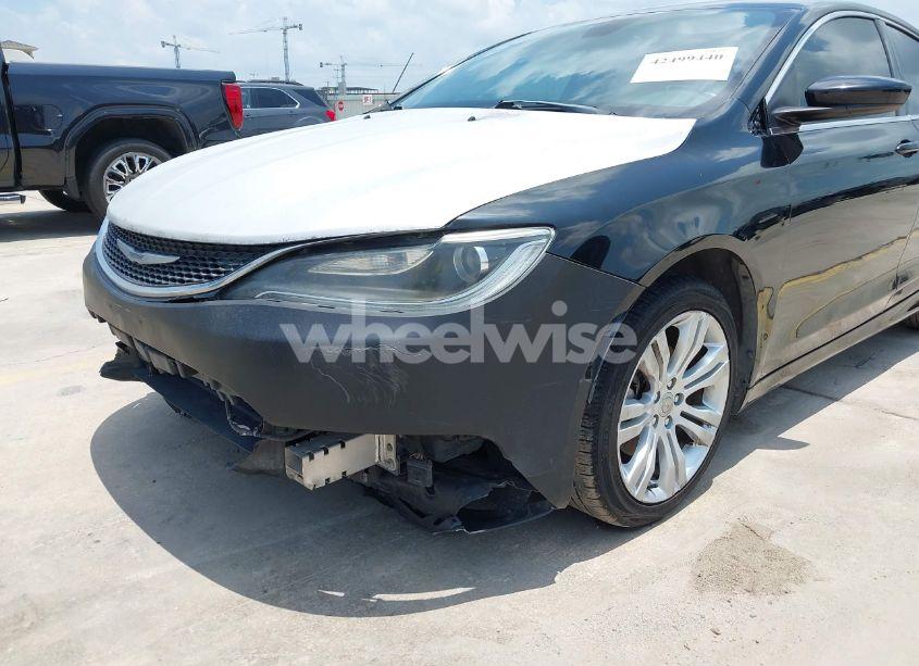 Photo 6 of 2015 Chrysler 200 LIMITED (VIN 1C3CCCAB7FN556201)