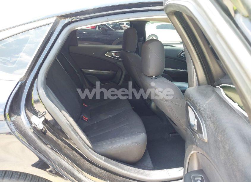 Photo 8 of 2015 Chrysler 200 LIMITED (VIN 1C3CCCAB7FN556201)