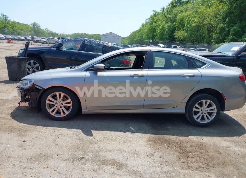 Photo 14 of 2015 Chrysler 200 LIMITED (VIN 1C3CCCAB7FN577548)