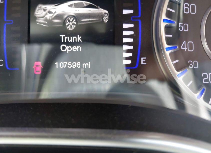 Photo 15 of 2015 Chrysler 200 LIMITED (VIN 1C3CCCAB7FN577548)