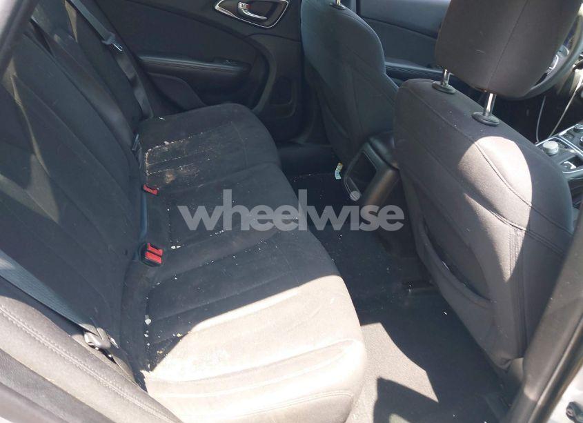 Photo 8 of 2015 Chrysler 200 LIMITED (VIN 1C3CCCAB7FN577548)