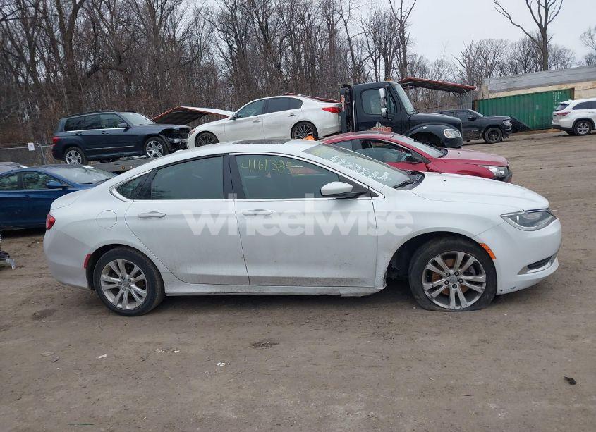 Photo 13 of 2015 Chrysler 200 LIMITED (VIN 1C3CCCAB7FN582927)