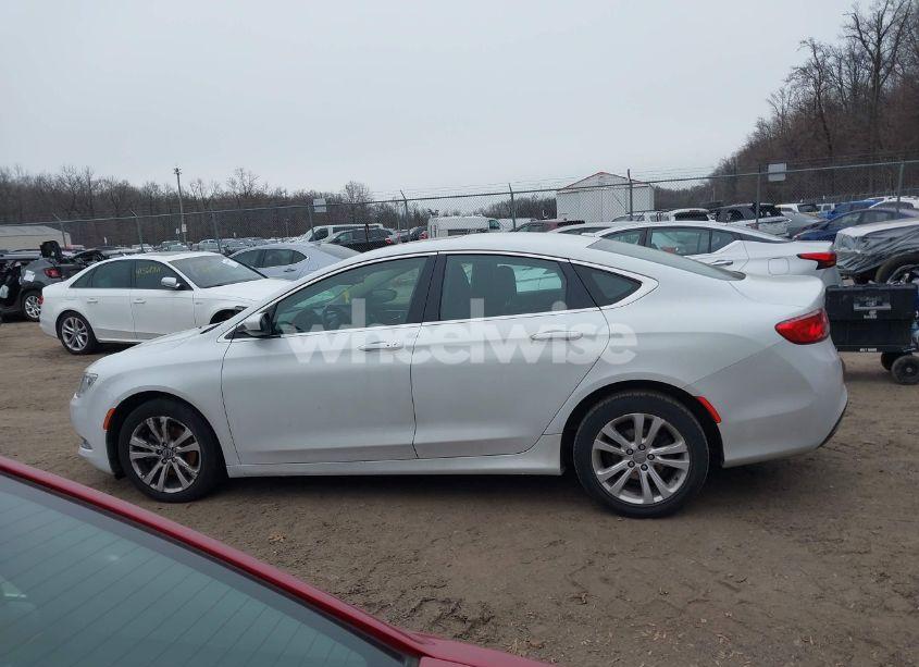 Photo 14 of 2015 Chrysler 200 LIMITED (VIN 1C3CCCAB7FN582927)