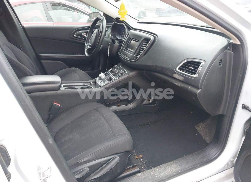 Photo 5 of 2015 Chrysler 200 LIMITED (VIN 1C3CCCAB7FN582927)