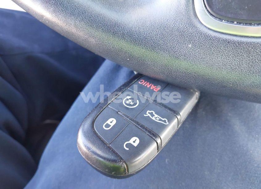 Photo 11 of 2015 Chrysler 200 LIMITED (VIN 1C3CCCAB7FN582961)