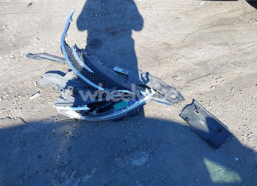 Photo 12 of 2015 Chrysler 200 LIMITED (VIN 1C3CCCAB7FN582961)