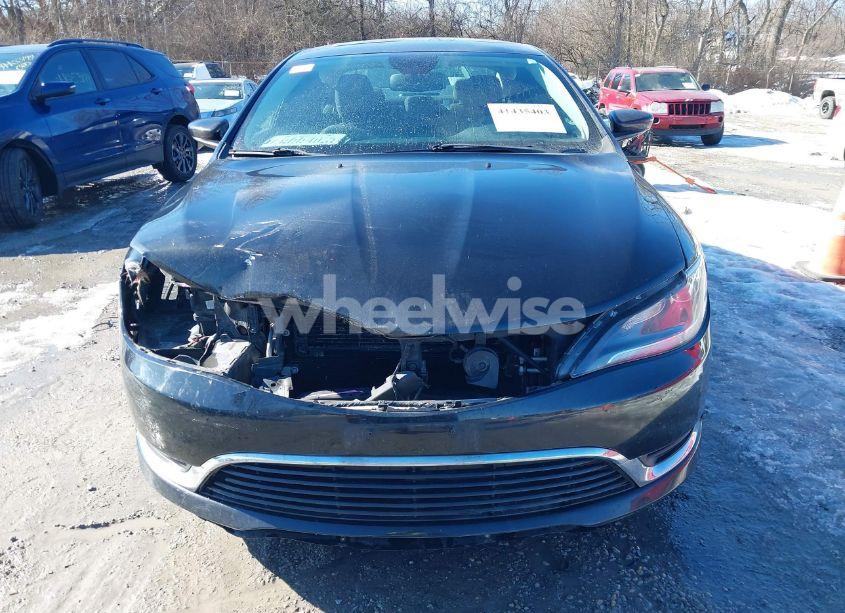Photo 13 of 2015 Chrysler 200 LIMITED (VIN 1C3CCCAB7FN582961)