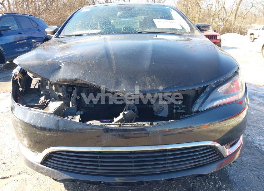 Photo 6 of 2015 Chrysler 200 LIMITED (VIN 1C3CCCAB7FN582961)