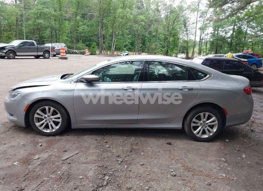 Photo 14 of 2015 Chrysler 200 LIMITED (VIN 1C3CCCAB7FN586489)