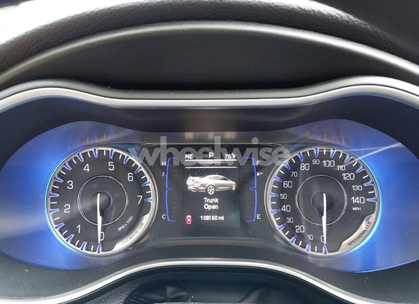 Photo 7 of 2015 Chrysler 200 LIMITED (VIN 1C3CCCAB7FN586489)