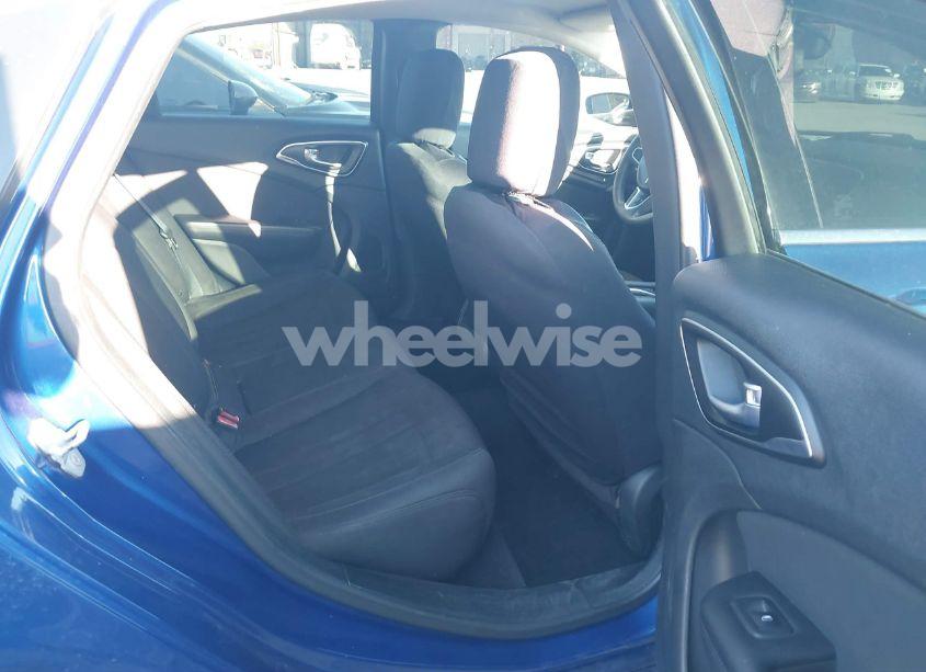 Photo 8 of 2015 Chrysler 200 LIMITED (VIN 1C3CCCAB7FN589862)