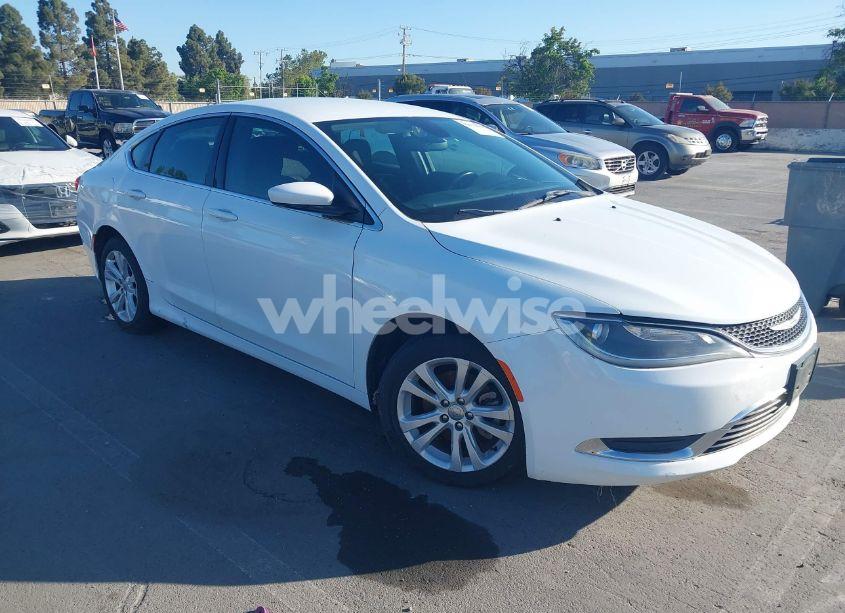 2015 Chrysler 200 LIMITED (VIN 1C3CCCAB7FN591692) main photo