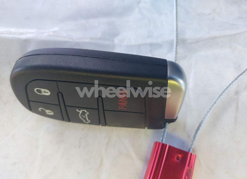 Photo 11 of 2015 Chrysler 200 LIMITED (VIN 1C3CCCAB7FN591692)