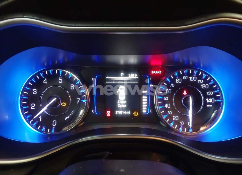 Photo 7 of 2015 Chrysler 200 LIMITED (VIN 1C3CCCAB7FN593507)