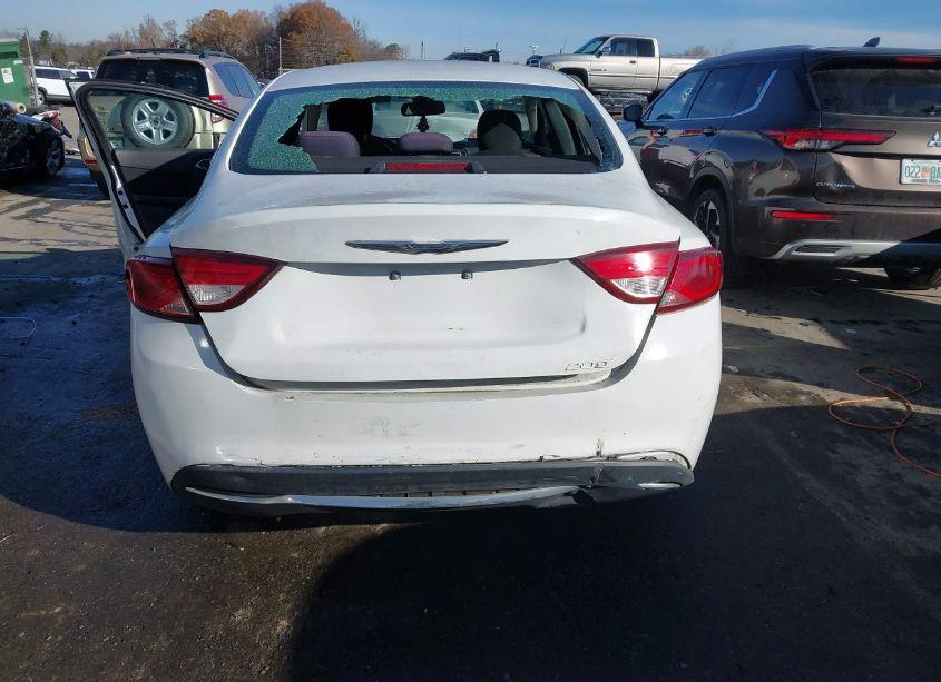Photo 16 of 2015 Chrysler 200 LIMITED (VIN 1C3CCCAB7FN597704)