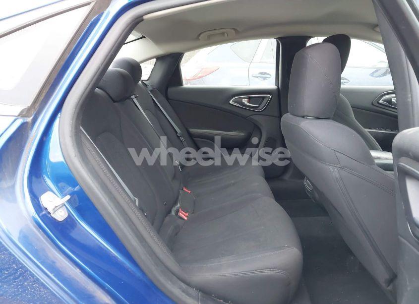 Photo 8 of 2015 Chrysler 200 LIMITED (VIN 1C3CCCAB7FN608409)