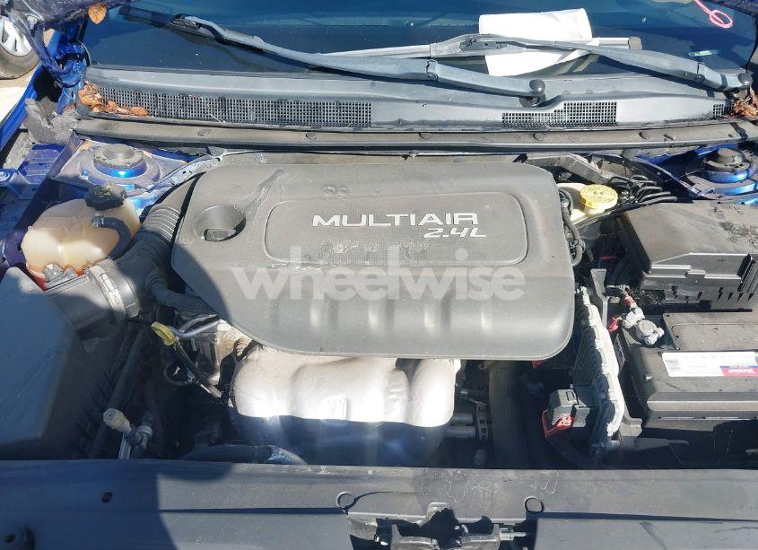 Photo 10 of 2015 Chrysler 200 LIMITED (VIN 1C3CCCAB7FN609687)