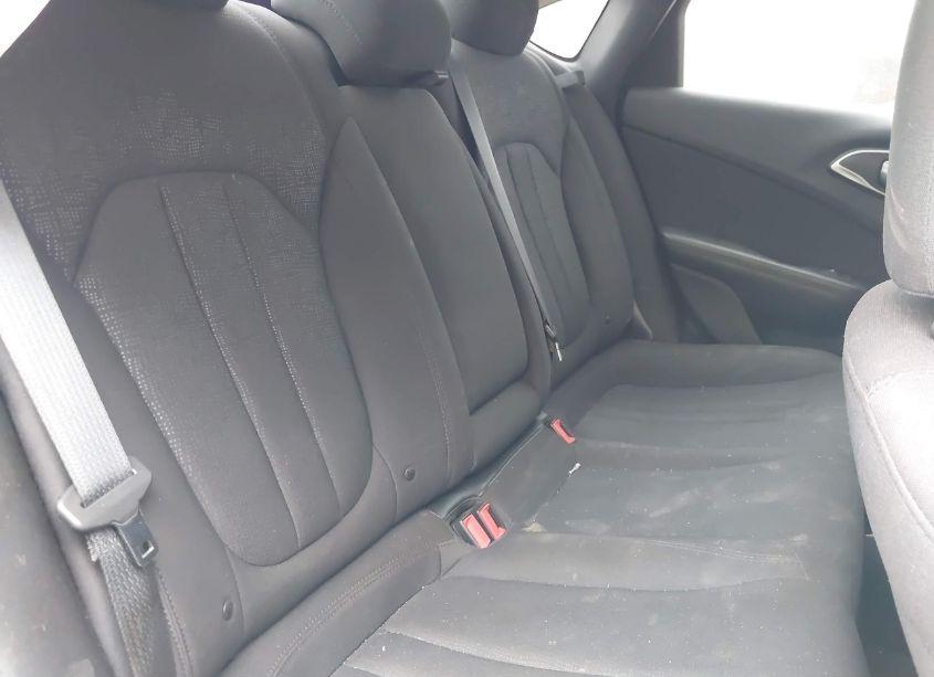 Photo 8 of 2015 Chrysler 200 LIMITED (VIN 1C3CCCAB7FN627025)