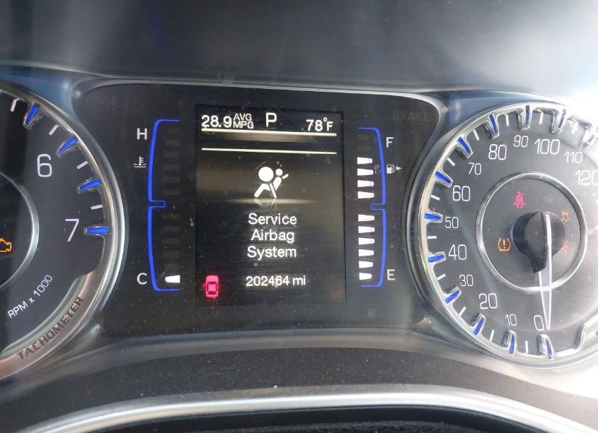 Photo 7 of 2015 Chrysler 200 LIMITED (VIN 1C3CCCAB7FN633049)