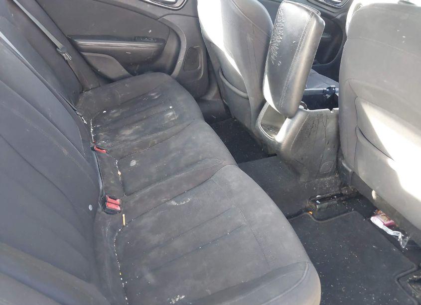 Photo 8 of 2015 Chrysler 200 LIMITED (VIN 1C3CCCAB7FN633049)