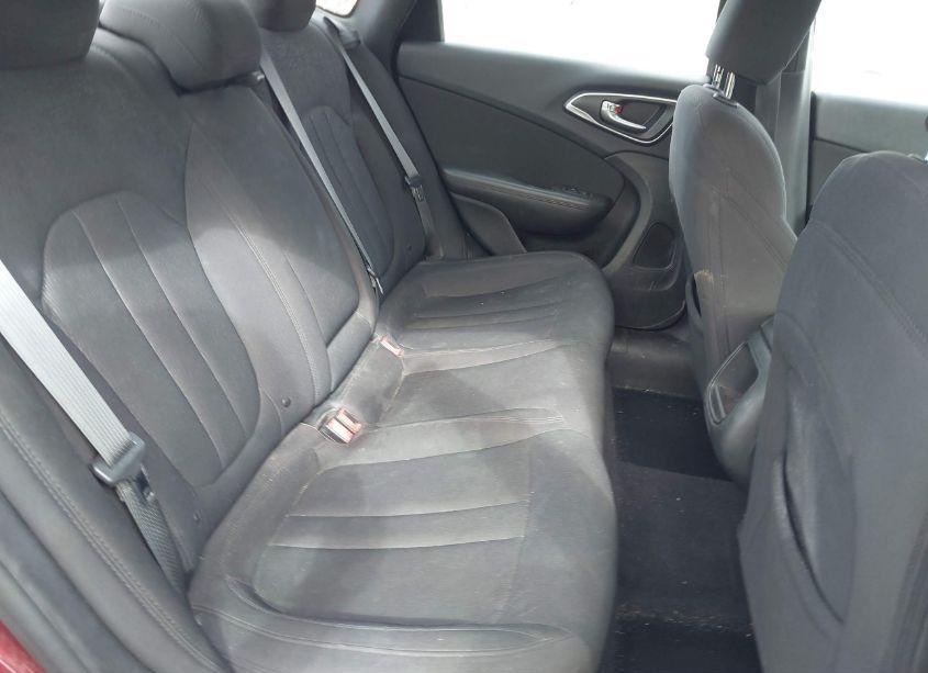 Photo 7 of 2015 Chrysler 200 LIMITED (VIN 1C3CCCAB7FN633391)