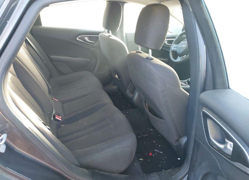 Photo 8 of 2015 Chrysler 200 LIMITED (VIN 1C3CCCAB7FN641068)