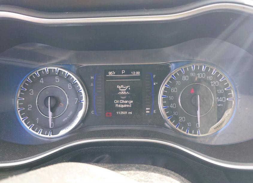 Photo 7 of 2015 Chrysler 200 LIMITED (VIN 1C3CCCAB7FN642463)