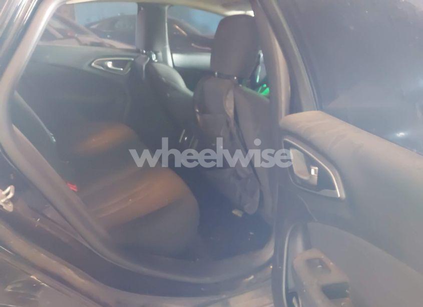 Photo 8 of 2015 Chrysler 200 LIMITED (VIN 1C3CCCAB7FN642821)