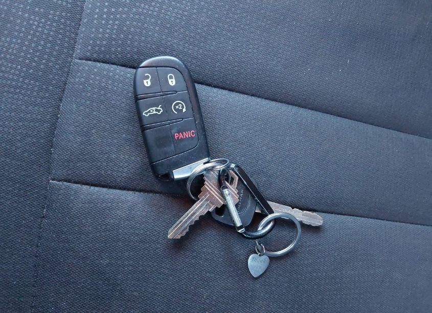 Photo 11 of 2015 Chrysler 200 LIMITED (VIN 1C3CCCAB7FN646688)