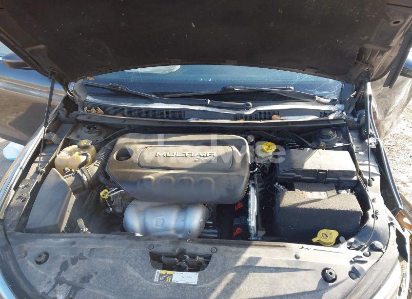 Photo 10 of 2015 Chrysler 200 LIMITED (VIN 1C3CCCAB7FN650238)