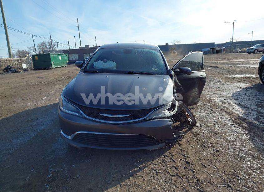 Photo 12 of 2015 Chrysler 200 LIMITED (VIN 1C3CCCAB7FN650238)