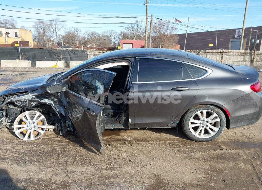 Photo 14 of 2015 Chrysler 200 LIMITED (VIN 1C3CCCAB7FN650238)