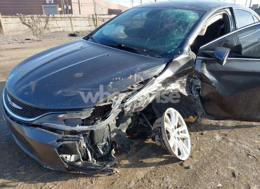 Photo 17 of 2015 Chrysler 200 LIMITED (VIN 1C3CCCAB7FN650238)