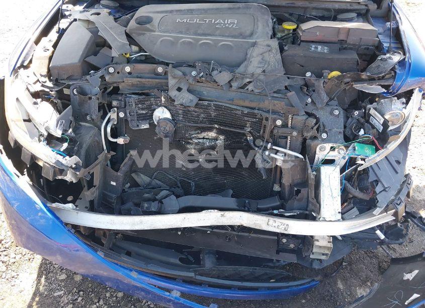 Photo 13 of 2015 Chrysler 200 LIMITED (VIN 1C3CCCAB7FN652460)